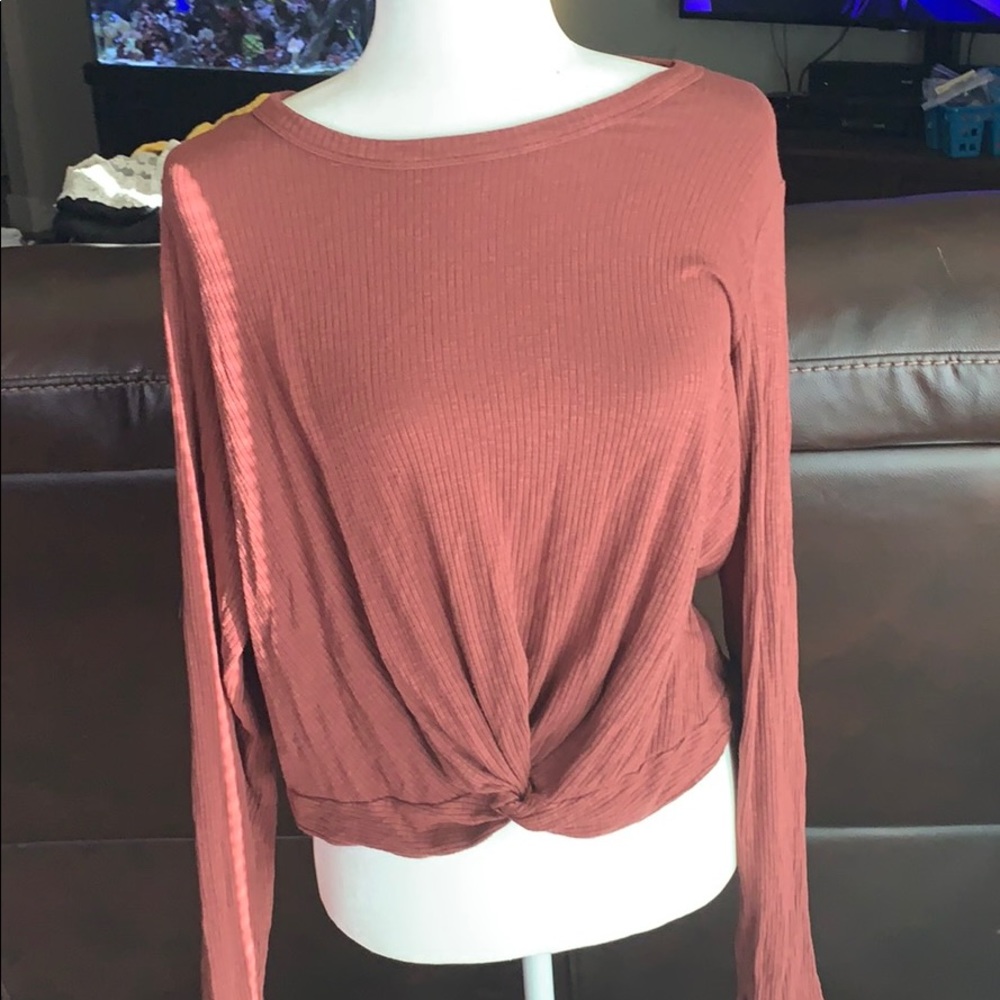 Long sleeve tee